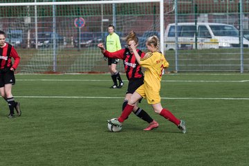 Bild 33 - B-Juniorinnen SG Weststeinburg/Bei - SV Fisia 03 : Ergebnis: 1:2